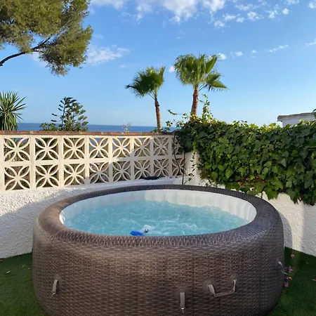 Holiday home Independent House El Bosque