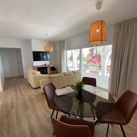 Independent House El Bosque * לה קאלה דה מיחאס