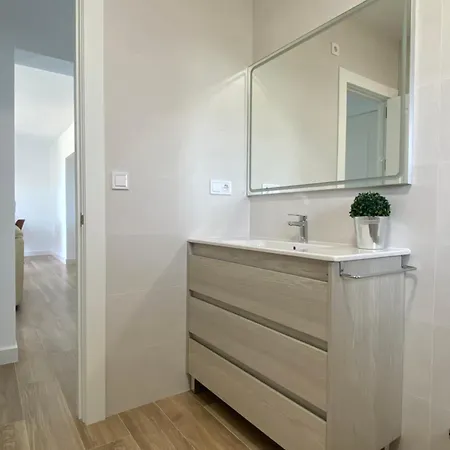Independent House El Bosque * לה קאלה דה מיחאס